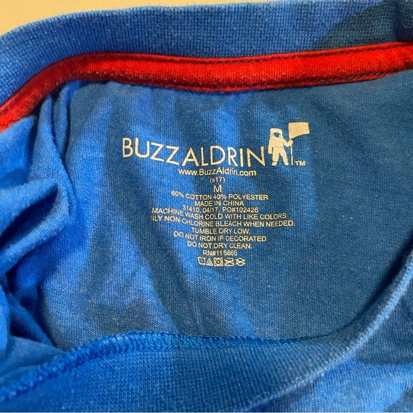 Buzz Aldrin NASA boys tee shirt SZ M some wear, fair condition double sided - Picture 5 of 5